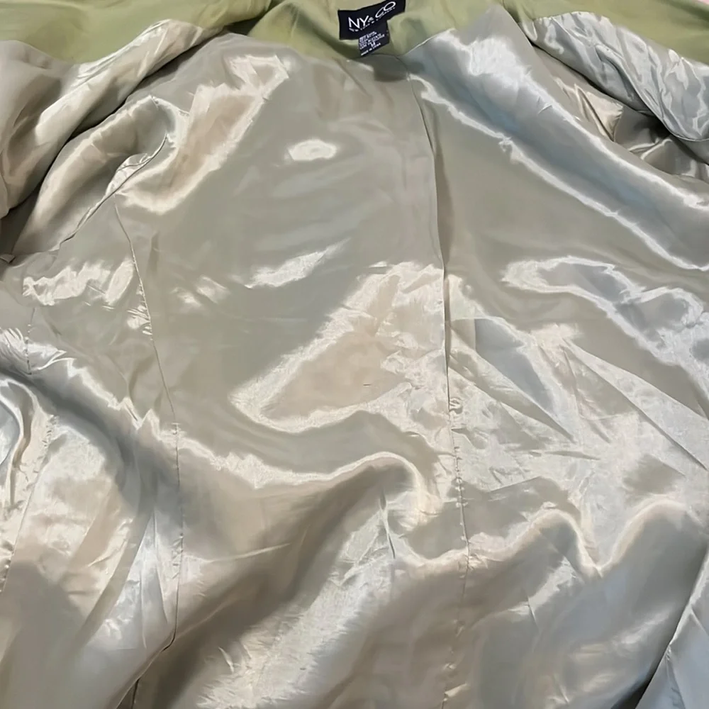 New York & Company Woman’s Chartreuse Linen Blend Notched Collar Boxy Blazer 14 - Picture 6 of 11